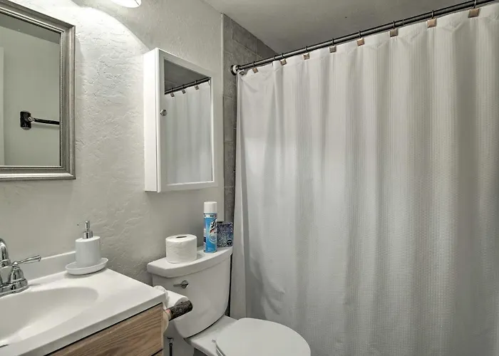 Holiday home 11 Mi To Rainbow Lake: Family W/ Large Yard