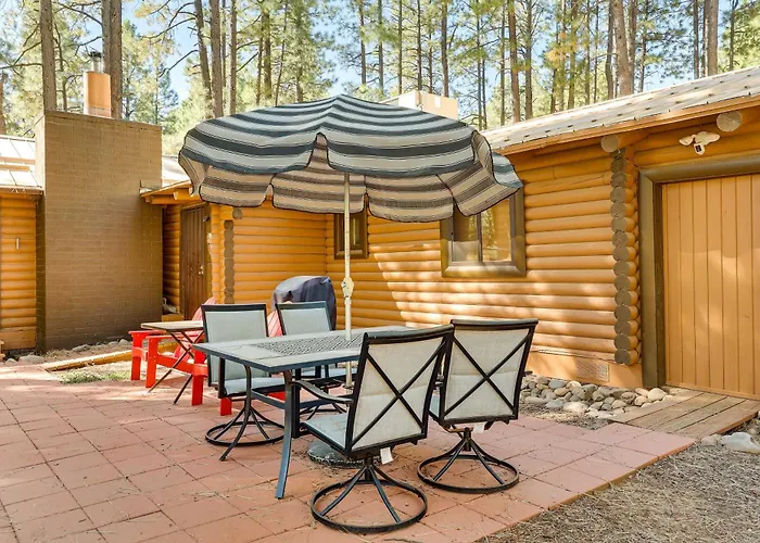 Holiday home 11 Mi To Rainbow Lake: Family W/ Large Yard *