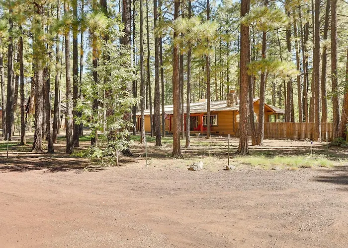 11 Mi To Rainbow Lake: Family W/ Large Yard Holiday home *
